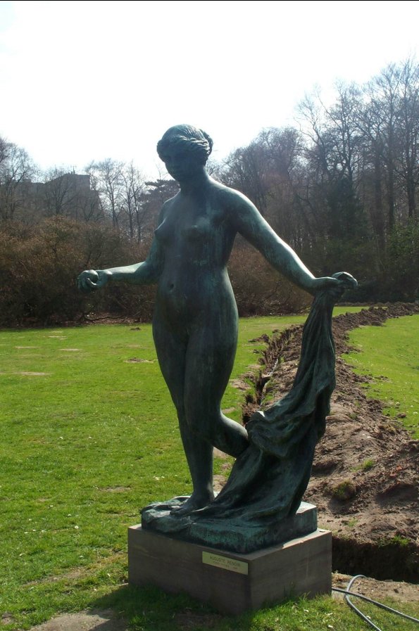  Venus Vitrix van Auguste Renoir in tegenlicht